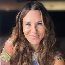 Beth Stinson (@bethstinson) • Instagram photos and videos