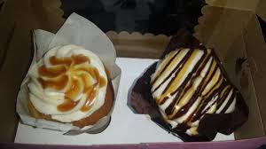 Résultat de recherche d'images pour "fat bottomed girls"