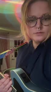 Dave Matthwrs Ukulele Tutorial Stone