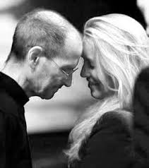 The Last Photo Taken Of Steve Jobs And His Love Of Life Wife Lauren 3 Laurene Powell Jobs Steve Steve Jobs