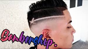 A medium fade is a type of taper cut for men that lands below the temples and the mid fade haircut has so many variants that can work out well for all hair types and hair lengths. Como Hacer Un Fade Oscuro Mid Fade Fade Medio Disenos De Corte Youtube