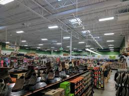 It offers camping products, such as backpacks. Sportsman S Warehouse Rocky Mountain Electric