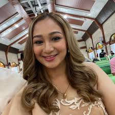 Lesley Carvajal Gimolatan