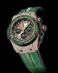 Floyd mayweather went all in on a new watch. Floyd Mayweather Wears Hublot Logo During Pacquiao Fight Ablogtowatch