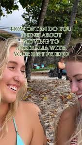 Ariel Smock's Instagram, Twitter & Facebook