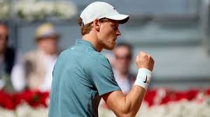 Sinner continua a correre: Norrie battuto in due set, è ai quarti