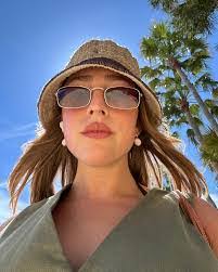 Clyde Knott's Instagram, Twitter & Facebook