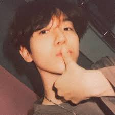 Emma Topacio (@emma_topacio)