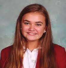 Monique Dowd's Instagram, Twitter & Facebook