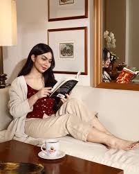 Ariel Tatum - Free pics, galleries & more at Babepedia