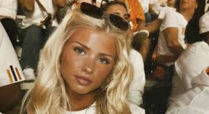 Jaw-Dropping Female Tennessee Vols Fan Who Stole Hearts vs. Georgia Has  Been Identified, And Her Instagram Photos Are Something Else READ MORE:  https://www.totalprosports.com/ncaa/jaw-dropping-female-tennessee-vols-fan-who-stole-hearts-vs-georgia-has  ...