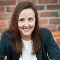 9 "Julie Nolet" profiles