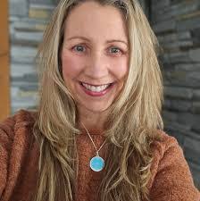 Lacey Goodman's Instagram, Twitter & Facebook