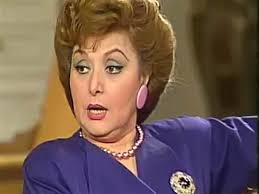 وقدمت ليلى طاهر على مدى مشوارها الفني أعمالاً اتسمت بالتنوع والتميز، ما بين كوميدية واجتماعية ورومانسية وتاريخية، مع كبار نجوم ونجمات الفن، على غرار فاتن حمامة، ونادية لطفي، في فيلم «لا تطفئ الشمس»، وأحمد مظهر في. Ù„ÙŠÙ„Ù‰ Ø·Ø§Ù‡Ø± Ù„Ù€ Ù…ØµØ±Ø§ÙˆÙŠ ØªÙƒØ±ÙŠÙ…ÙŠ Ù„Ù… ÙŠØªØ£Ø®Ø± ÙˆØ§Ù„Ø¯ÙˆÙ„Ø© Ù…Ù†Ø­ØªÙ†ÙŠ Ø§Ù„ØªÙ‚Ø¯ÙŠØ± Ù…ØµØ±Ø§ÙˆÙ‰