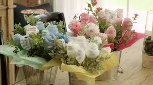 The Sweetest Diy Baby Shower Gift A Washcloth And Onesie Bouquet Project Nursery