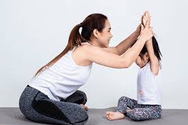 A kids yoga class never goes 100% according to plan. Kids Yoga Teacher Training Course Sri Sri School Of Yoga