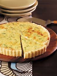 Quiche lorraine add 2 tablespoons of flour to make it crust less this is a really devine recipe and so easy t quiche lorraine quiche lorraine recipe quiche from i.pinimg.com gratin de pommes de terre et parmesan ww les recettes de ninette. Recette Tarte Aux Trois Fromages