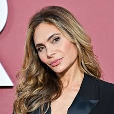 Ayda Field Williams: Aktuelle News, Infos & Bilder