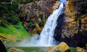 Berbagai +182 gambar sketsa pemandangan air terjun yang amat bagus dan keren serta ada yang gokil bikin ketawa dapat dijadikan wallpaper unik di leptop maupun di handphone kalian, kartun yang juga dalam karakter animasi dari anime dapat kamu simpan ke hp, maka itu telah admin rangkum bermacam foto sketsa untuk di bagikan untuk kamu semua biar. 14 Gambar Air Terjun Terindah Di Dunia Yang Paling Menakjubkan