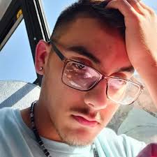 Stream Garrett Henson music