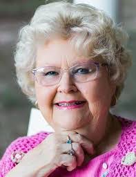 Makayla Parker's Instagram, Twitter & Facebook