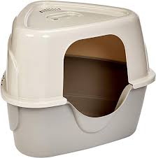 Amazon Com Amazonbasics Triangle Corner Covered Cat Litter Box 26 X 20 X 23 Inches Beige Pet Supplies Cat Litter Box Litter Box Cat Litter Box Furniture