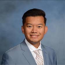 Is the 2018 JGC High Altitude stock Uconnect?