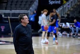Who would be on your all time kansas jayhawks starting five? Kansas Jayhawks Basketball To Open Season In Bubble Report The Kansas City Star
