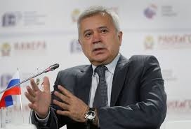 Вагит алекперов досрочно сложил полномочия президента нефтяной компании лукойл и покинул ее совет директоров. Tr0bbnvj7vwzxm