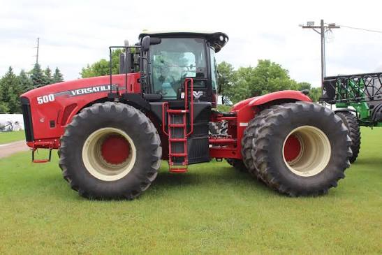 Versatile 500 Tractor