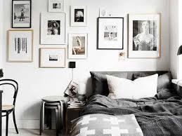 Kamar hitam putih dengan konsep minimalis sederhana di atas indah dan menawan. Desain Kamar Tidur Konsep Hitam Putih Yang Menarik Dan Elegan