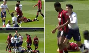 Heung min son with a push resulting with a red card and then foyth. Heung Min Son Sent Off Did You See Tottenham Key Man S Red Card Fans Are Fuming Football Sport Express Co Uk