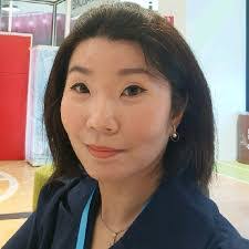 Wendy Kee's Instagram, Twitter & Facebook