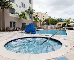 It will take around 13 minutes to get to miami international airport by car. Hilton Garden Inn Miami Airport West Pool Pictures Reviews Tripadvisor