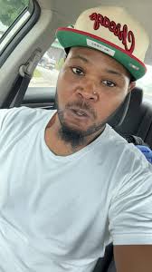 You Know You Den F*cked Up , When Yo Moma/Granny Do Dey Lips Like This