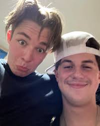 aiden simpson (@iamaidensimpson) • Instagram photos and videos