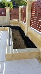 Courtyard Garden Waterproofing The Limestone Garden Bed Front Yard Design Cheap Landscaping Ideas Modern Front Yard