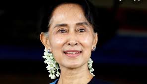 အမှန်ဖက်က ရပ်တည်