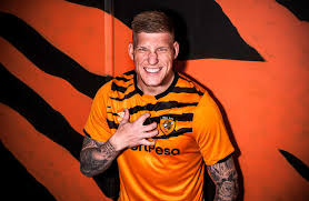 Go on our website and discover everything about your team. Umbro Unveil Hull City 2019 20 Home Shirt Soccerbible