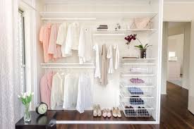 19 gambar lemari pakaian 2 pintu moden terbaru 2018 desain rumah lemari baju minimalis kayu jati jepara harga murah mebel jepara jual lemari pakaian 2. 10 Model Lemari Pakaian Untuk Variasi Tema Kamarmu