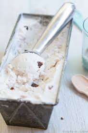 Creme Glacee Noix De Coco Et Pepites De Nakd Recette Noix De Coco Creme Glacee Glace Coco