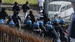 La Massese retrocede in Promozione. Ko con la Larcianese. Incidenti e tensione, cariche della polizia