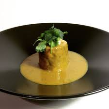 La Casqueria Esta De Moda Recientemente El Cocinero Javi Estevez Ha Abierto Su Nuevo Establecimiento Gastronomico En El Que L Curry Amarillo Carrilleras Curry