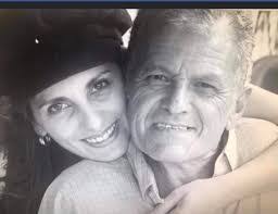 Lorena Mckee's Instagram, Twitter & Facebook