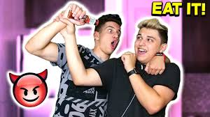 #scooter #undialed #fy #fyp #kddi @lukixhub @itsmeanouc. Eat It Or Wear It Challenge Extremely Messy Food Game Youtube