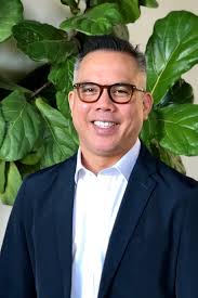 Allan Custodio, Real Estate Agent