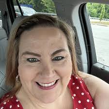 Connie Krogh's Instagram, Twitter & Facebook