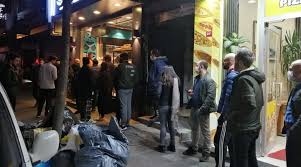Hafta sonu kurulan pazarların yasak sebebiyle hafta içi kurulmasına karar verildi. Sokaga Cikma Yasagi Karari Sonrasi Yurttaslar Firinlara Akin Etti