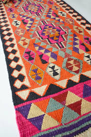 Pin By Tammie Bee On Ifihaddameeeliondollars Modern Kilim Rug Rugs On Carpet Modern Kilim