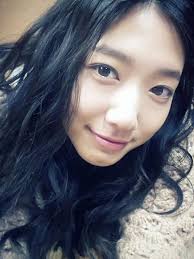 Hasil gambar untuk foto park shin hye